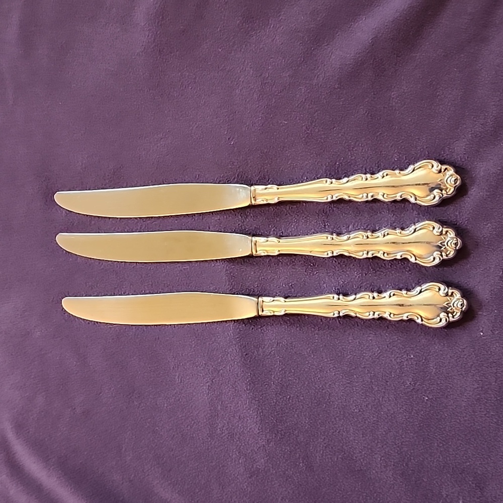 3 dinner knives - Beethoven (Silverplate, 1971) by Oneida Silver.